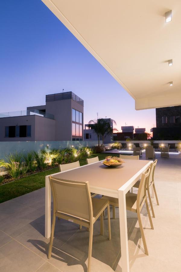 Sea Pearl Beachfront Villas - Breeze Agia Napa Exterior foto